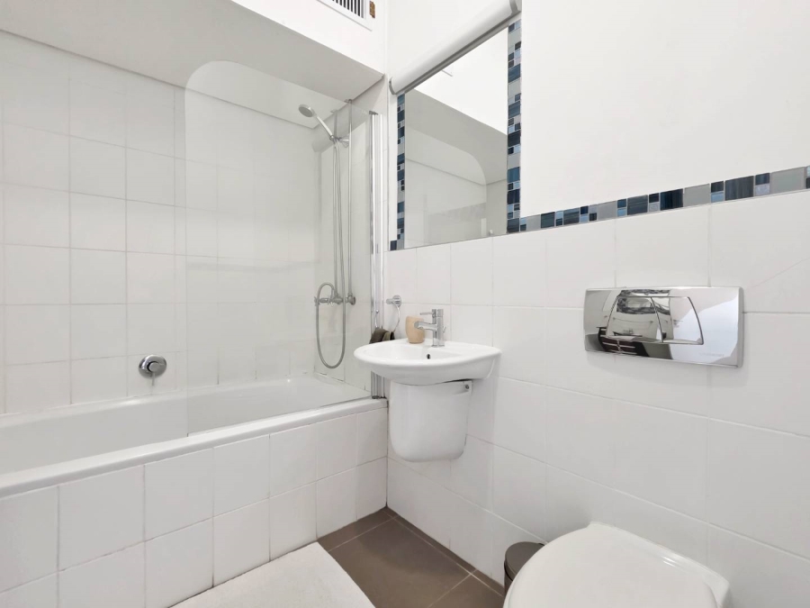 To Let 1 Bedroom Property for Rent in Gardens Western Cape